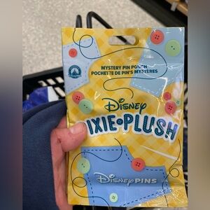 2024 Disney Parks PIXIE PLUSH Mystery Bag Pins Side Kicks 5 Random Pins bnwt